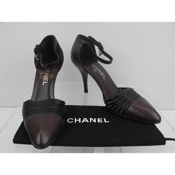 NIB CHANEL TWO TONE PLEATED LEATHER ANKLE STRAP CRYSTALS CHARM PUMPS 36.5 6 $975 - Picture 4 of 10